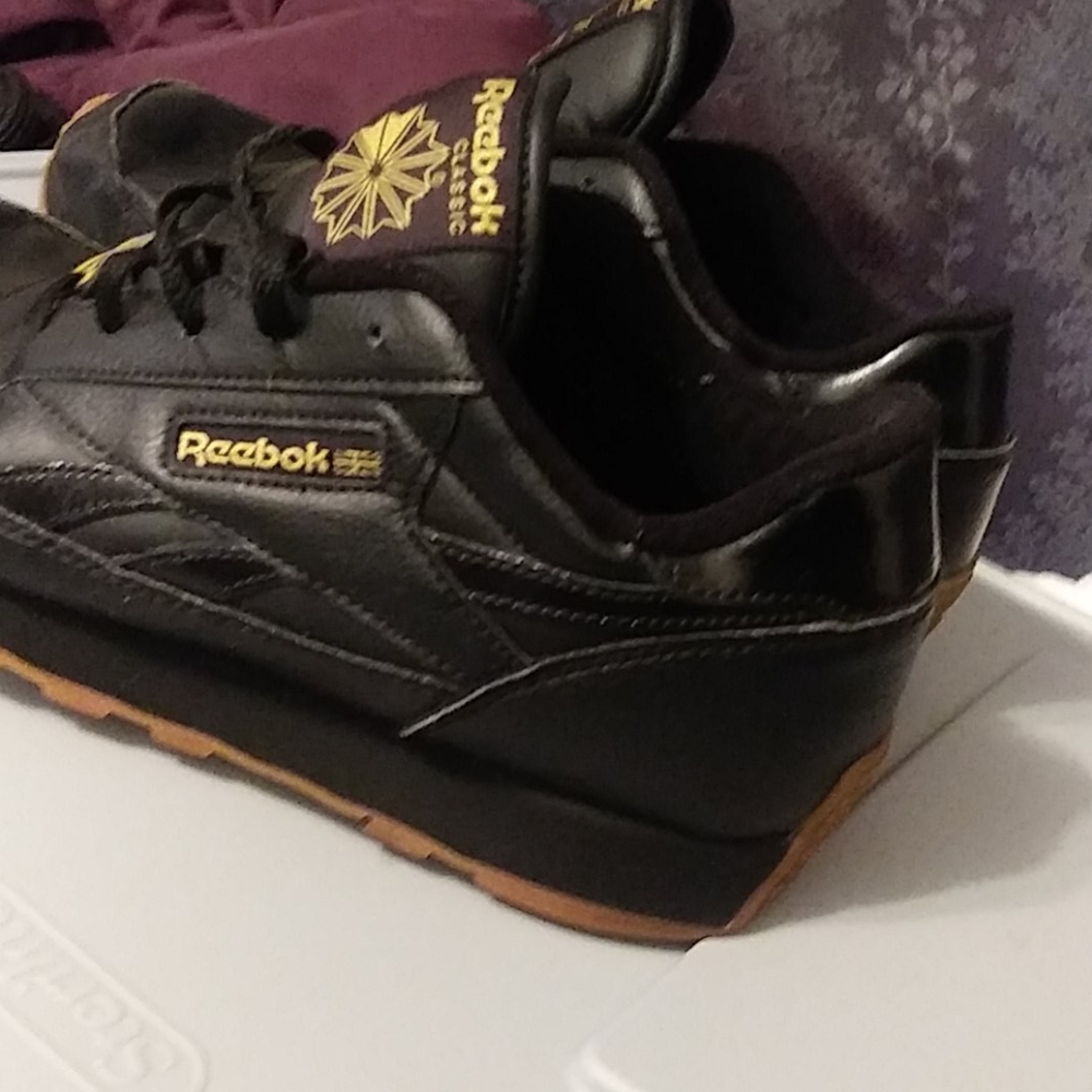 Reebok Shoes - Picture 2 of 2